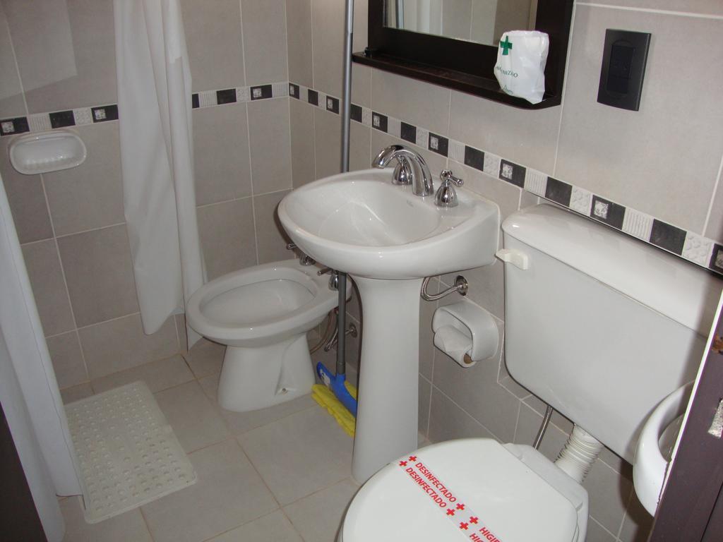 Hotel Euzko Alkartasuna Macachín Екстериор снимка
