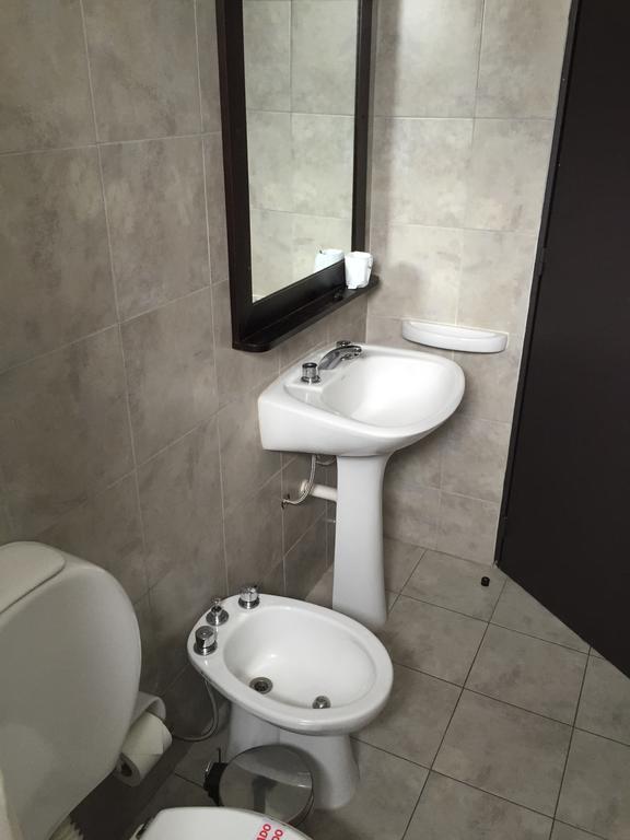 Hotel Euzko Alkartasuna Macachín Екстериор снимка