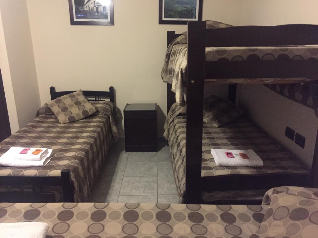 Hotel Euzko Alkartasuna Macachín Екстериор снимка