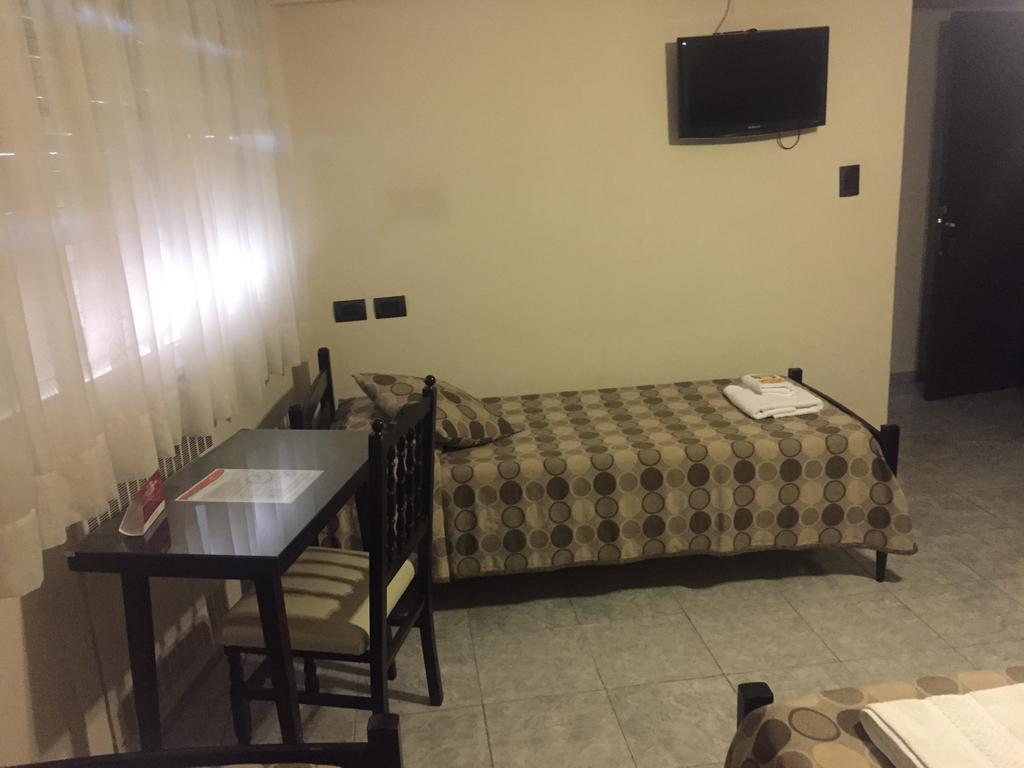 Hotel Euzko Alkartasuna Macachín Екстериор снимка